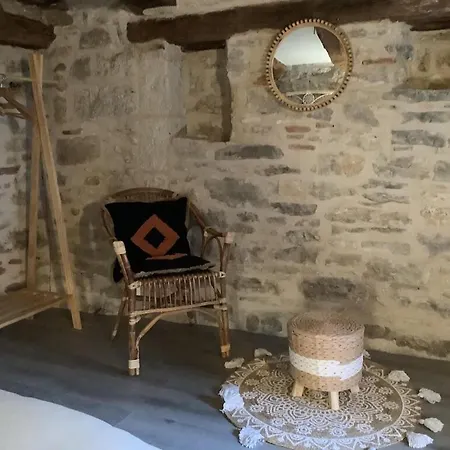 Dans Maison Du Xvi Siècle
