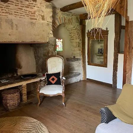 Dans Maison Du Xvi Siecle