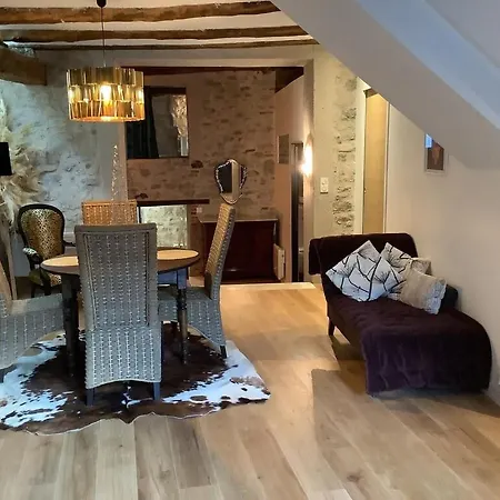 Dans Maison Du Xvi Siecle